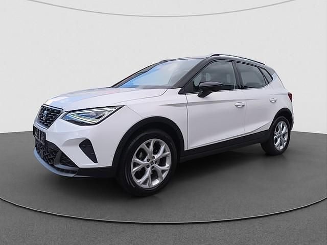 Gebraucht Seat Arona FR 2024 Candy weiss/mitternachtsschwarz SUV