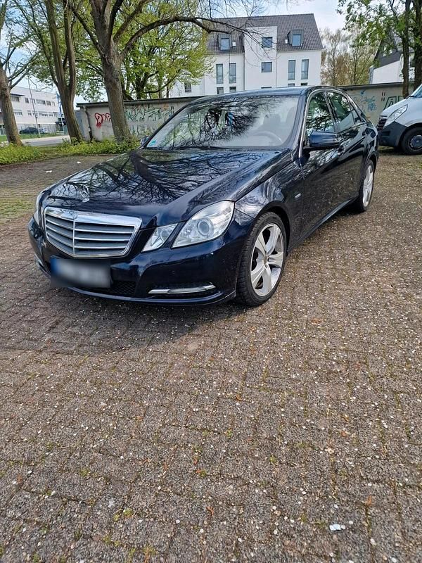 Używany Mercedes 350 231 KM (169 kW) 2011 Niebieski Sedan/Limuzyna