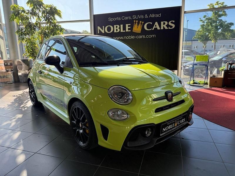 Colore esterno (adrenalin grü Gebraucht 2021 Abarth 595C Competizione Cabrio | 27.390 € (Fairer Preis) - Bild 1/4