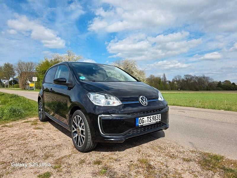 Gebraucht VW e-up! Edition 61 kW (83 PS) 2023 Schwarz Kleinwagen