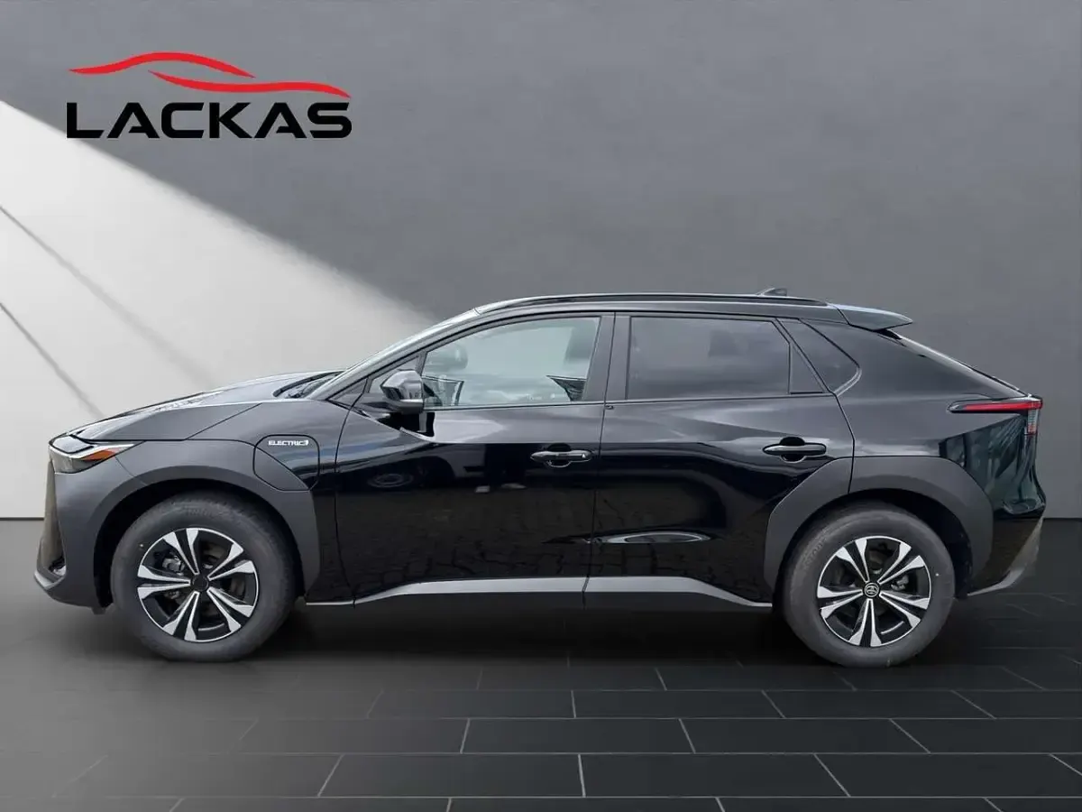 Gebraucht Toyota bZ4X 150 kW (204 PS) 2023 Schwarz SUV