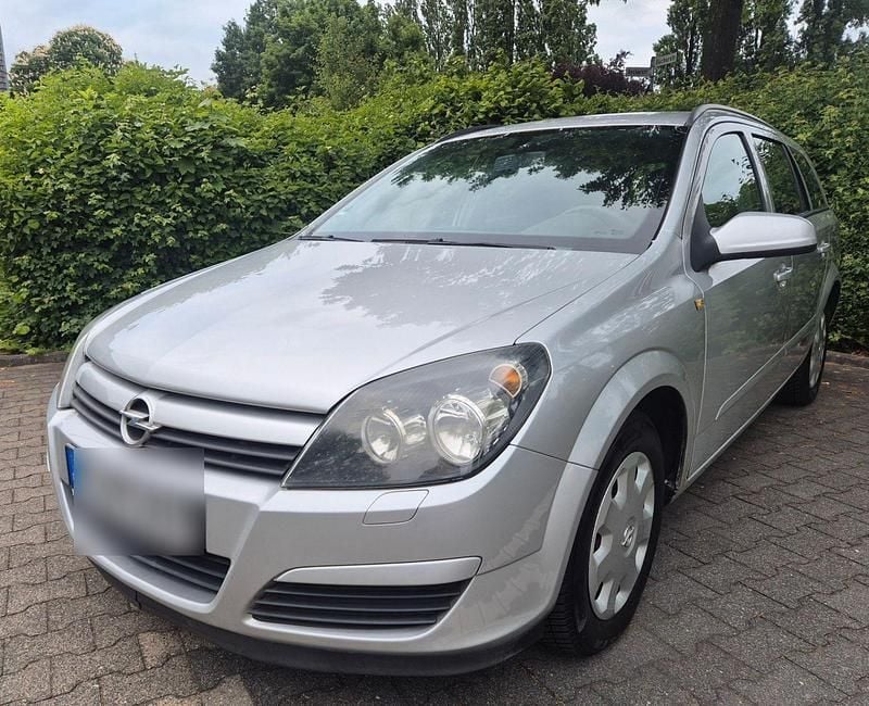 Silber Gebraucht 2004 Opel Astra Kombi | 2.950 € (Fairer Preis) - Bild 1/4