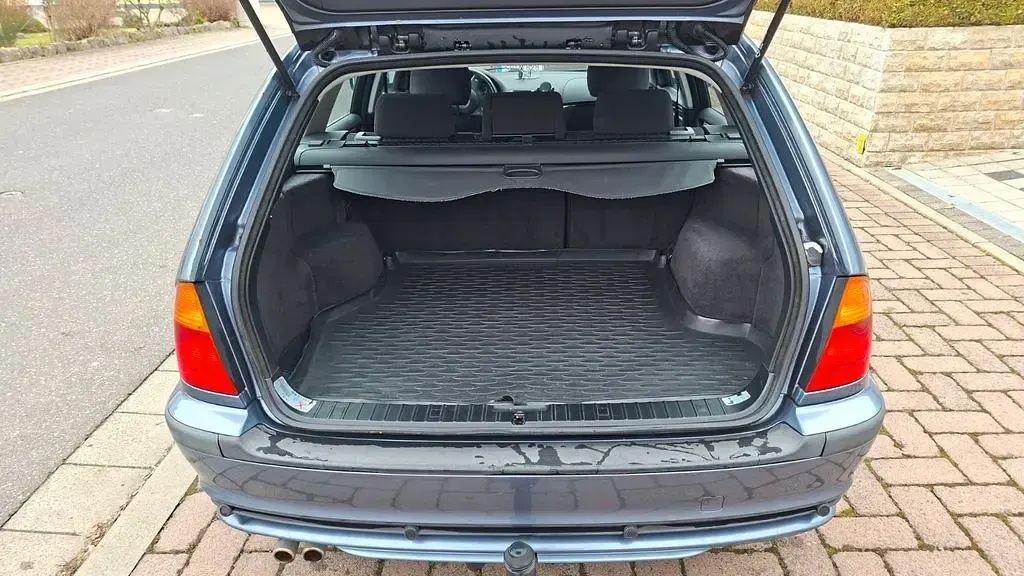 Occasion BMW 320 Performance 150 ch (110 kW) 2000 Bleue Break