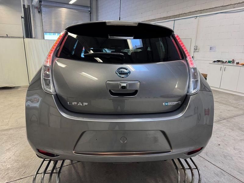 Gebraucht Nissan Leaf 360º 80 kW (109 PS) 2017 Grau Kleinwagen