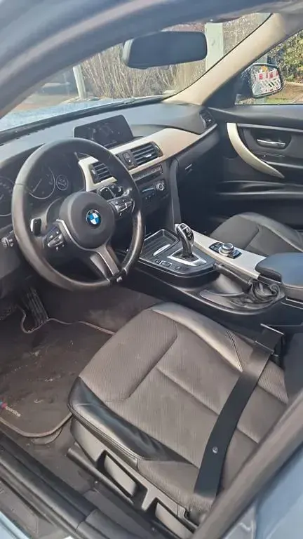 Gebraucht BMW 320 Sport Line 184 PS (135 kW) 2014 Blau Limousine