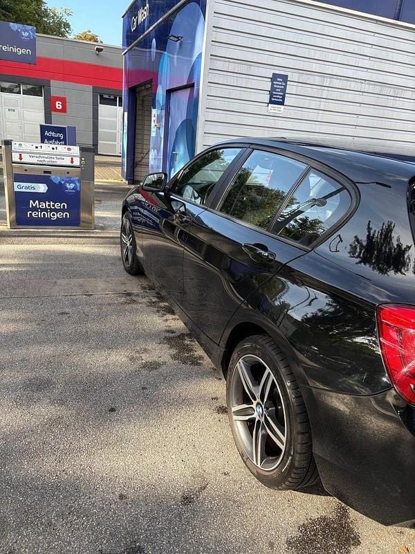 Gebraucht BMW 116 136 PS (100 kW) 2014 Schwarz Kleinwagen