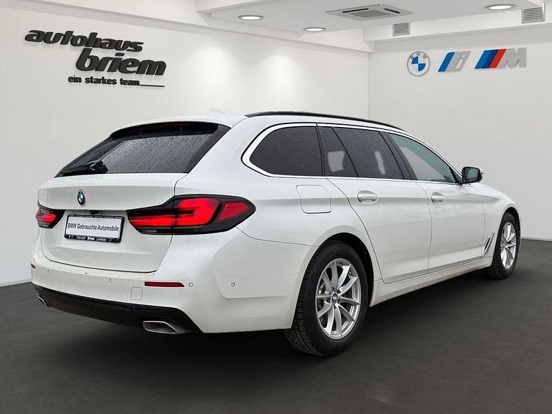 Gebraucht BMW 520 190 PS (139 kW) 2022 Weiß Kombi