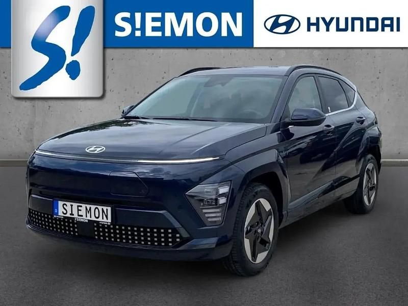 Sailing blue Neu 2025 Hyundai Kona Trend SUV | 36.730 € (Fairer Preis) - Bild 1/1