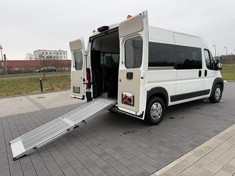 Gebraucht Peugeot Boxer 131 PS (96 kW) 2017 Weiß Van