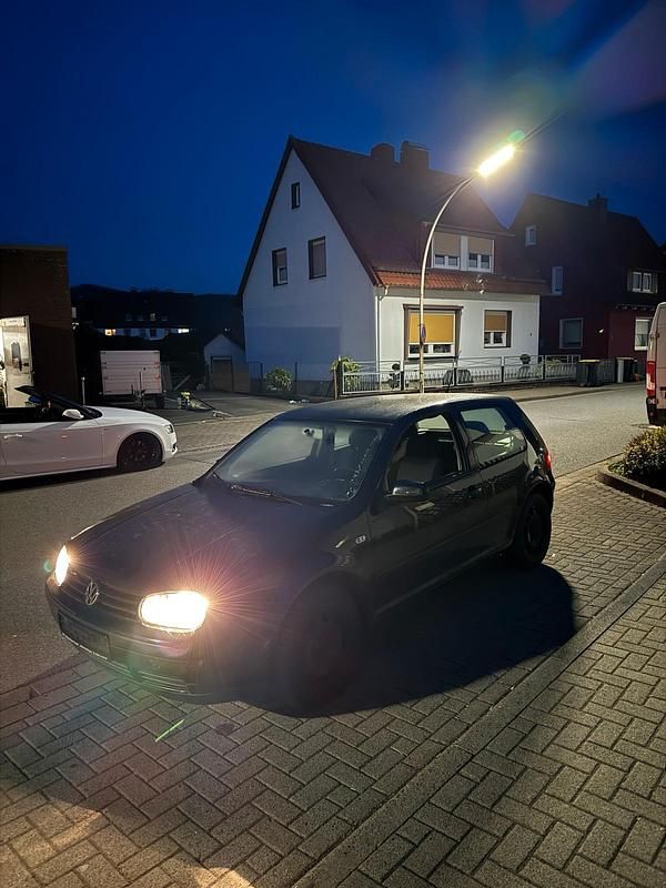 Gebraucht VW Golf IV 75 PS (55 kW) 2002 Schwarz Limousine