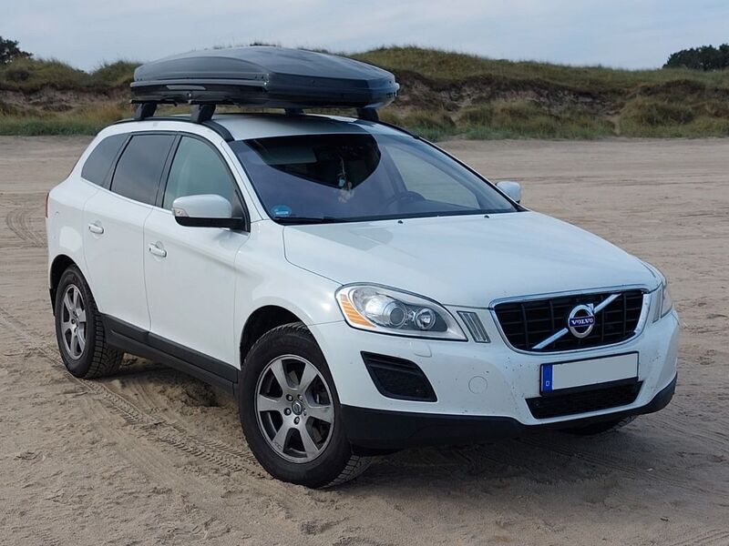 Weiß Gebraucht 2011 Volvo XC60 Summum SUV | 10.800 € (Fairer Preis) - Bild 1/4
