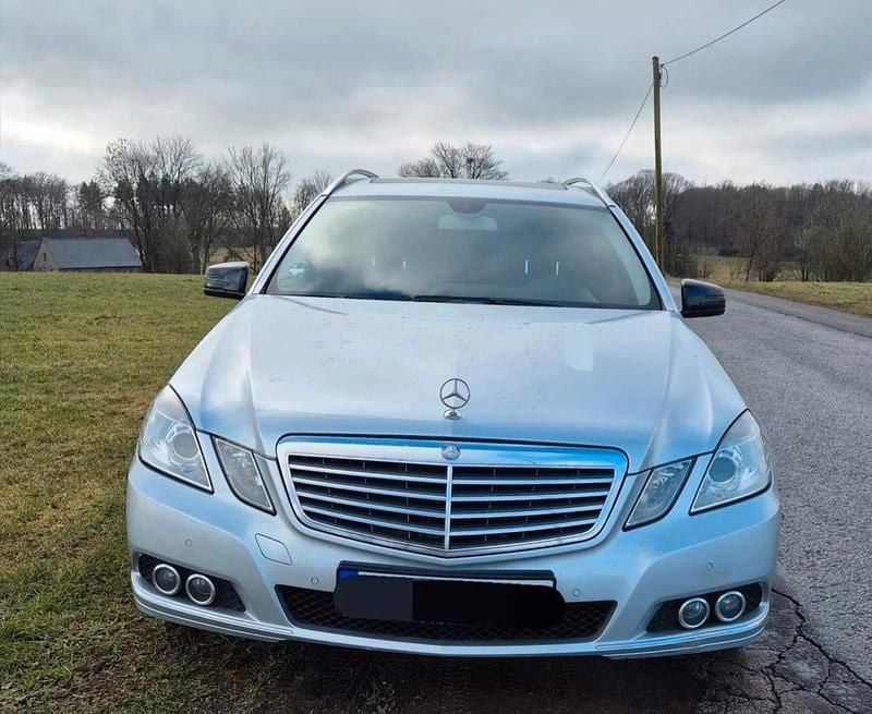 Gebraucht Mercedes E200 136 PS (100 kW) 2010 Silber Kombi