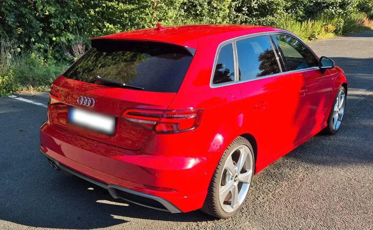 Gebraucht Audi A3 S-Line 150 PS (110 kW) 2017 Rot Kombi