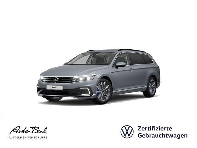 Grau (mondsteingrau) Gebraucht 2022 VW Passat Pro Kombi | 26.940 € (Fairer Preis) - Bild 1/4