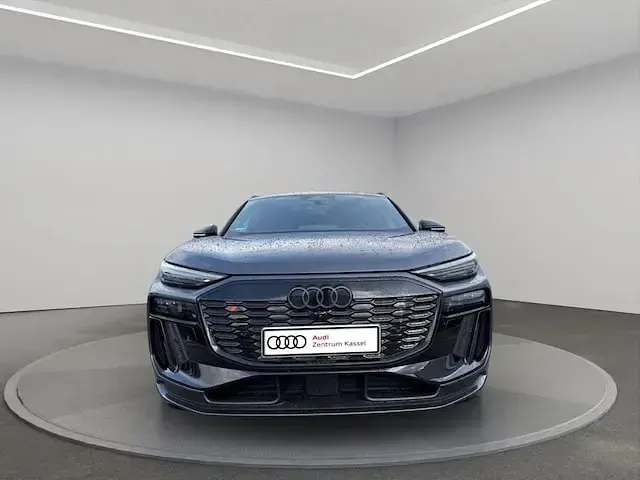 Gebraucht Audi SQ6 Sportback e-tron Sport 359 kW (489 PS) 2026 Daytonagrau perleffekt SUV