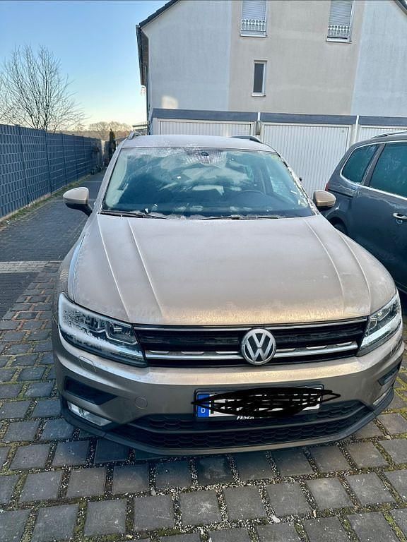 Beige Gebraucht 2017 VW Tiguan SUV | 14.900 € (Superpreis) - Bild 1/4
