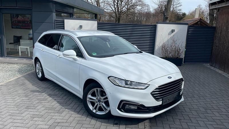 Gebraucht Ford Mondeo Titanium 190 PS (139 kW) 2019 Weiß Kombi