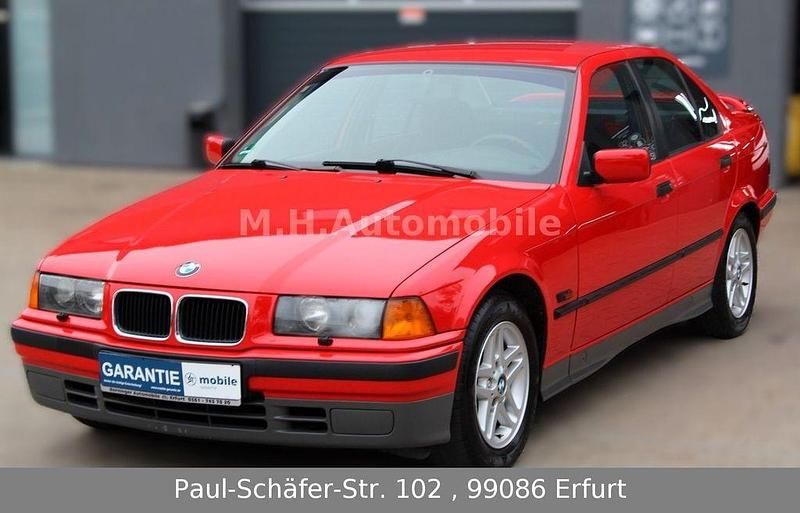 Gebraucht BMW 318 116 PS (85 kW) 1994 Rot Limousine