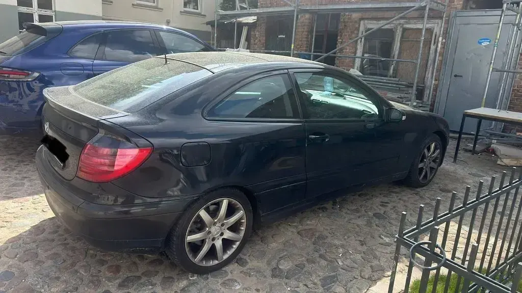 Gebraucht Mercedes C230 197 PS (144 kW) 2001 Schwarz Coupé