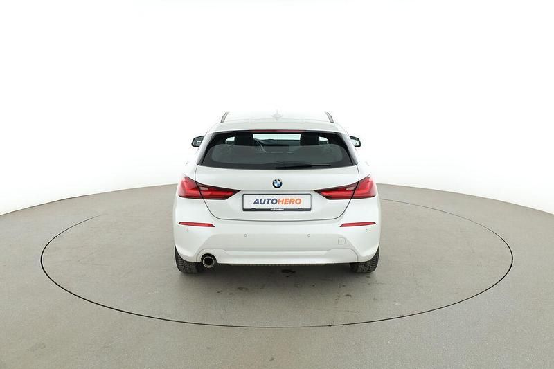 Gebraucht BMW 118 Advantage 2020 Weiß Kleinwagen