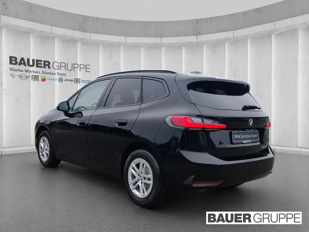 Neu BMW 218 Active Tourer 150 PS (110 kW) 2026 Schwarz Van / Kleinbus