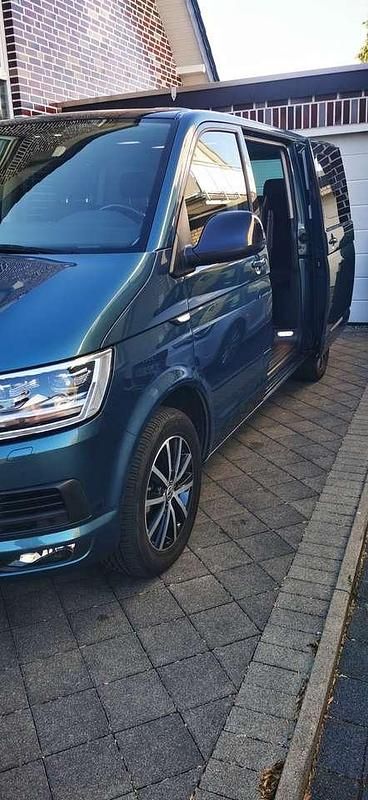 Gebraucht VW Multivan Edition 199 PS (146 kW) 2019 Blau Van / Kleinbus