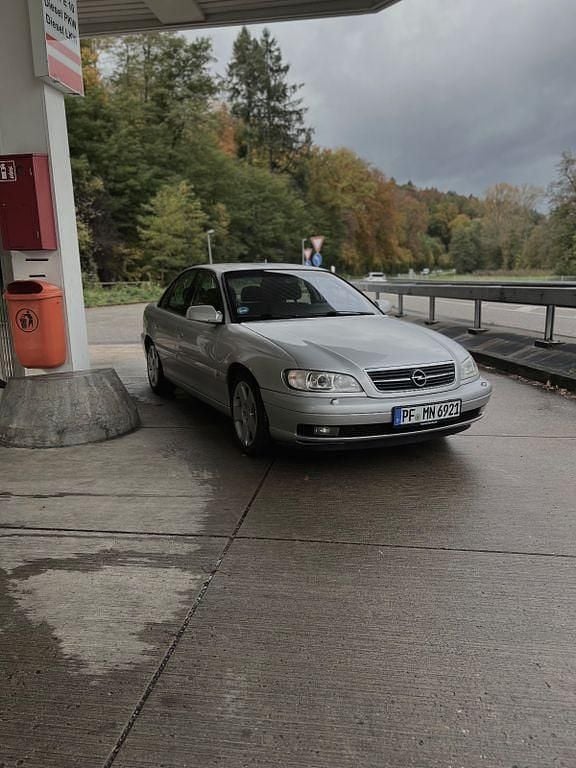Silber Gebraucht 2003 Opel Omega Edition Limousine | 2.800 € (Etwas zu teuer) - Bild 1/2