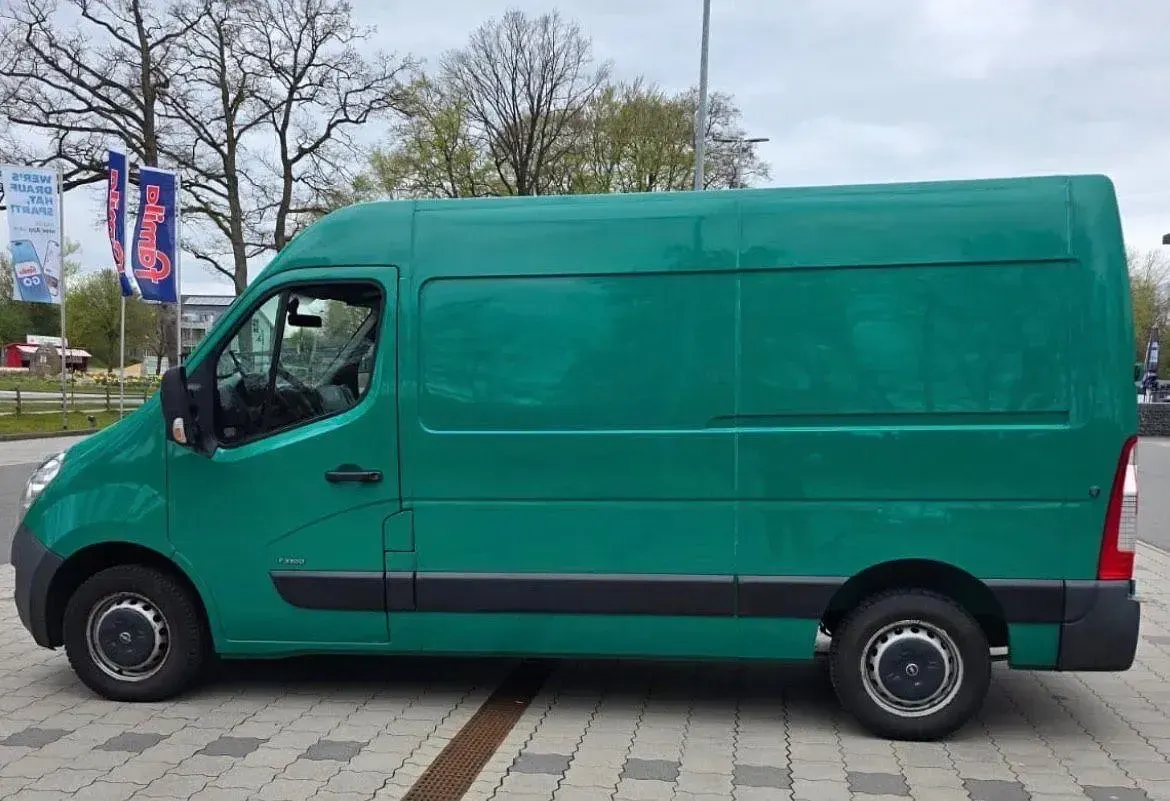 Gebraucht Opel Movano 110 PS (80 kW) 2015 Grün Van / Kleinbus