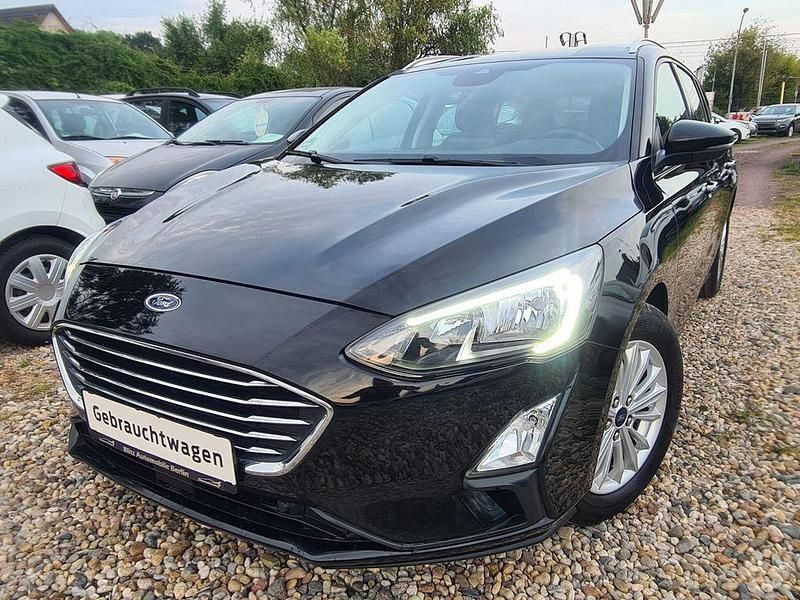 Schwarz Gebraucht 2020 Ford Focus Kombi | 11.100 € (Fairer Preis) - Bild 1/4