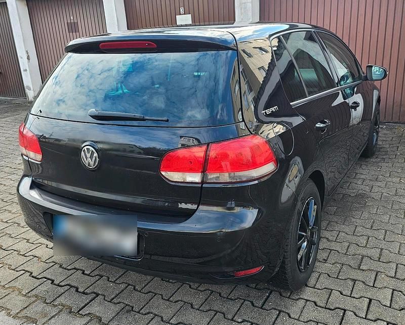 Gebraucht VW Golf VI 105 PS (77 kW) 2010 Schwarz Kleinwagen