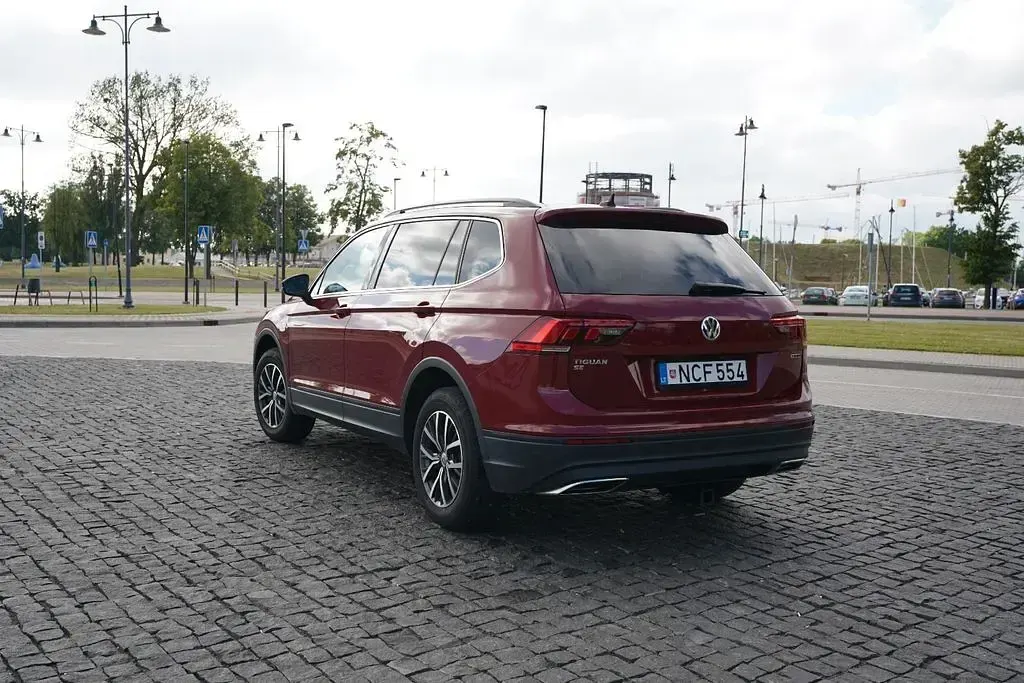 Gebraucht VW Tiguan Comfortline 190 PS (139 kW) 2019 Rot SUV