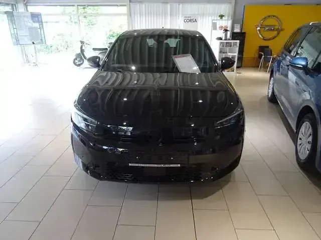 Gebraucht Opel Corsa 101 PS (74 kW) 2025 Schwarz Kleinwagen