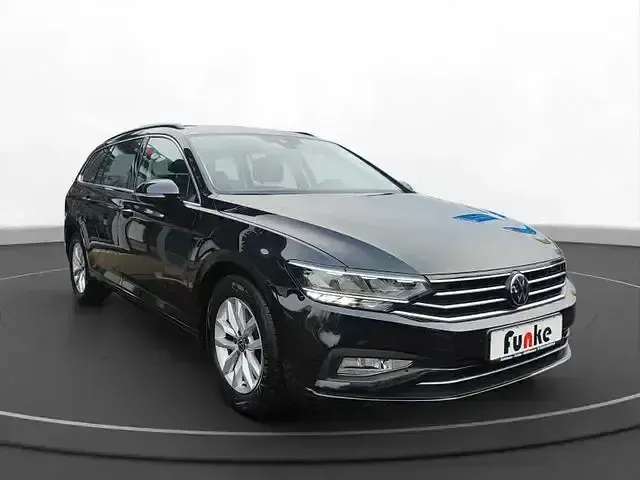 Gebraucht VW Passat Business 150 PS (110 kW) 2023 Schwarz Kombi
