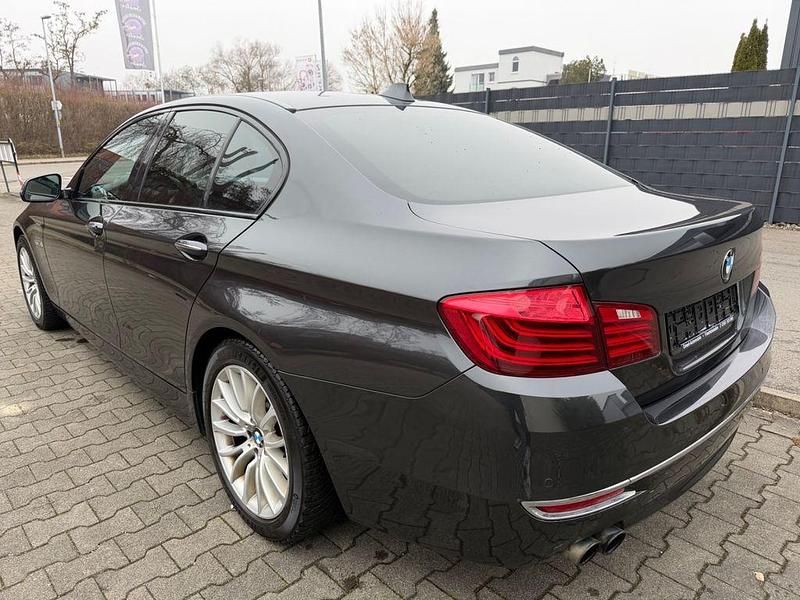 Gebraucht BMW 520 Luxury Line 184 PS (135 kW) 2014 Grau Limousine
