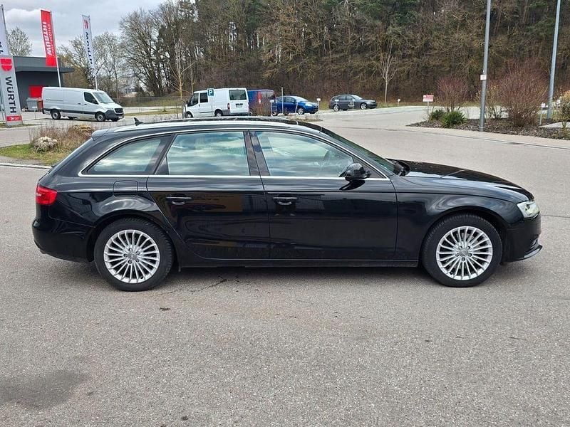 Gebraucht Audi A4 Ambiente 245 PS (180 kW) 2012 Schwarz Kombi