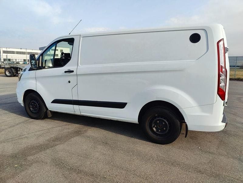 Gebraucht Ford Transit Custom Trend 105 PS (77 kW) 2018 Frozen white Van / Kleinbus