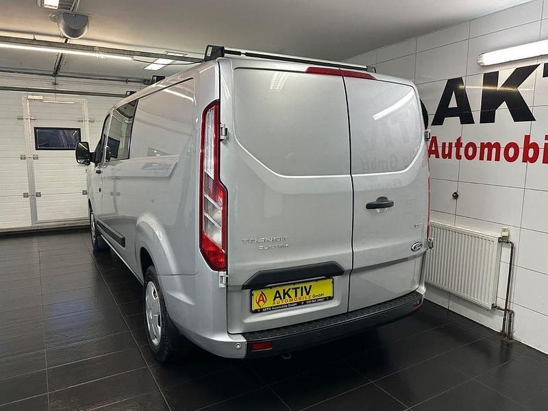 Gebraucht Ford Transit Custom Trend 131 PS (96 kW) 2018 Silber Van / Kleinbus