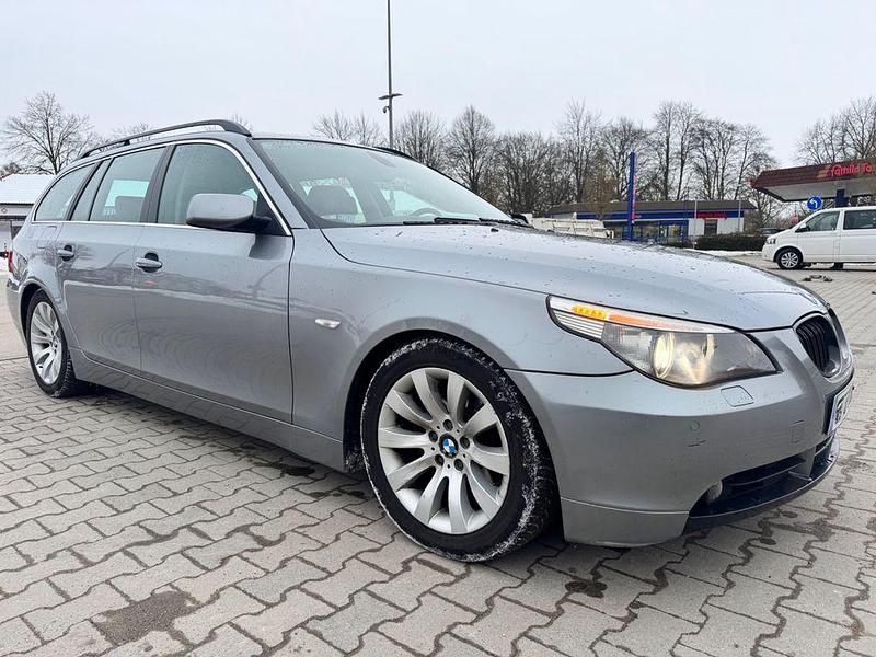 Gebraucht BMW 525 177 PS (130 kW) 2004 Grau Kombi