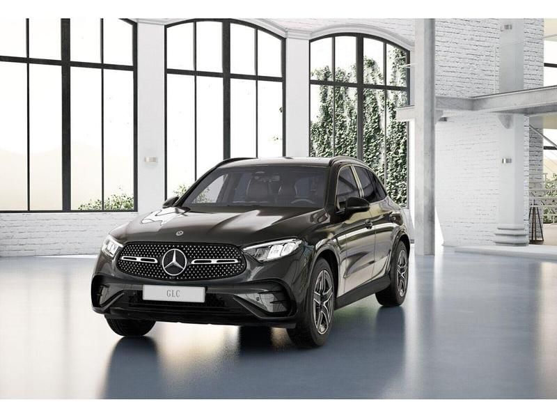 Gebraucht Mercedes GLC300 AMG 269 PS (197 kW) 2024 Metalliclack graphitgrau (metallic) SUV
