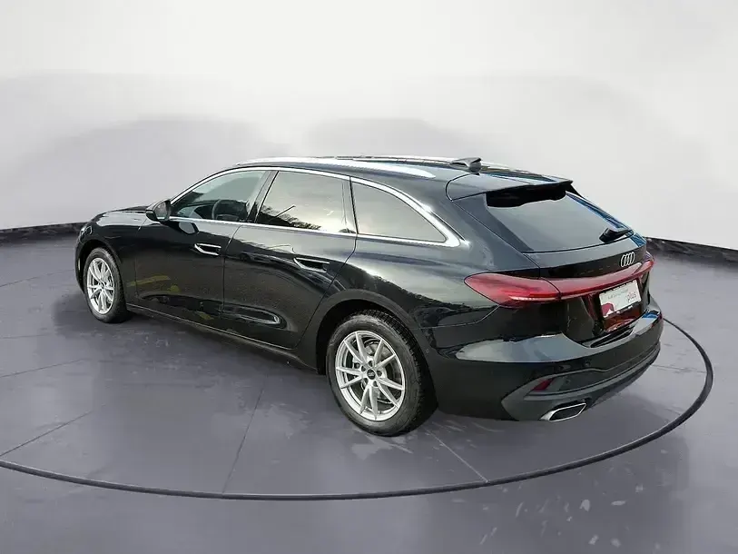 Gebraucht Audi A5 Ambiente 150 PS (110 kW) 2025 Schwarz Kombi