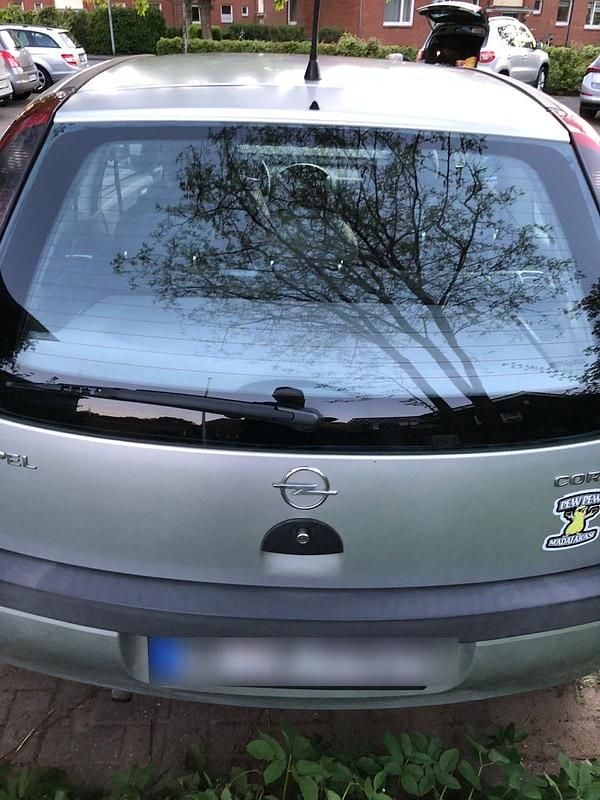 Gebraucht Opel Corsa 58 PS (42 kW) 2001 Silber Kleinwagen