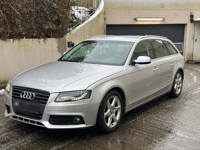 Silber Gebraucht 2009 Audi A4 Kombi | 3.500 € (Guter Preis) - Bild 1/4