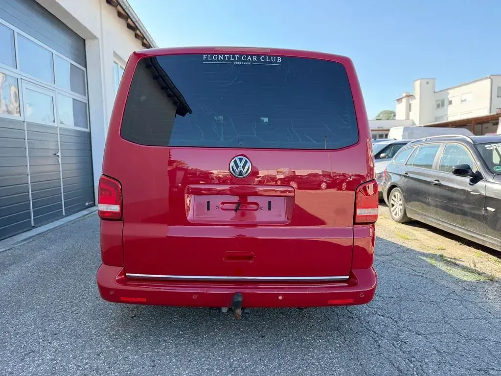 Gebraucht VW Multivan Highline 179 PS (131 kW) 2010 Rot Van / Kleinbus