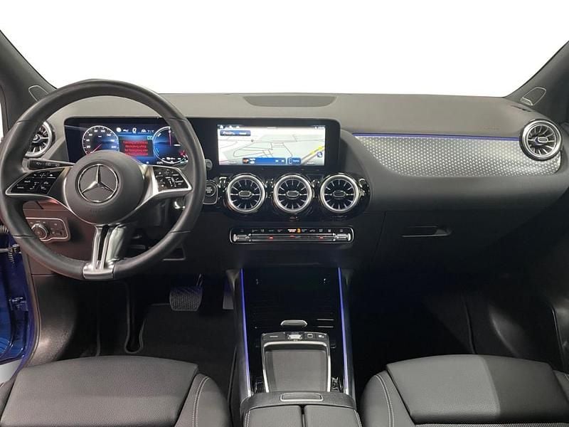 Gebraucht Mercedes E250 Progressive 163 PS (119 kW) 2024 Metalliclack spektralblau Limousine
