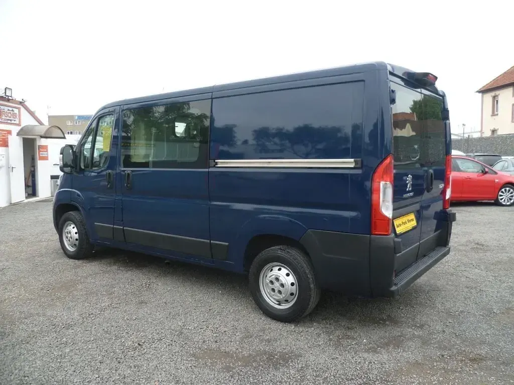 Gebraucht Peugeot Boxer 163 PS (119 kW) 2019 Bleu imperial Van