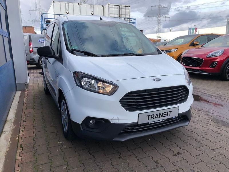 Gebraucht Ford Transit Trend 101 PS (74 kW) 2023 Weiß Limousine