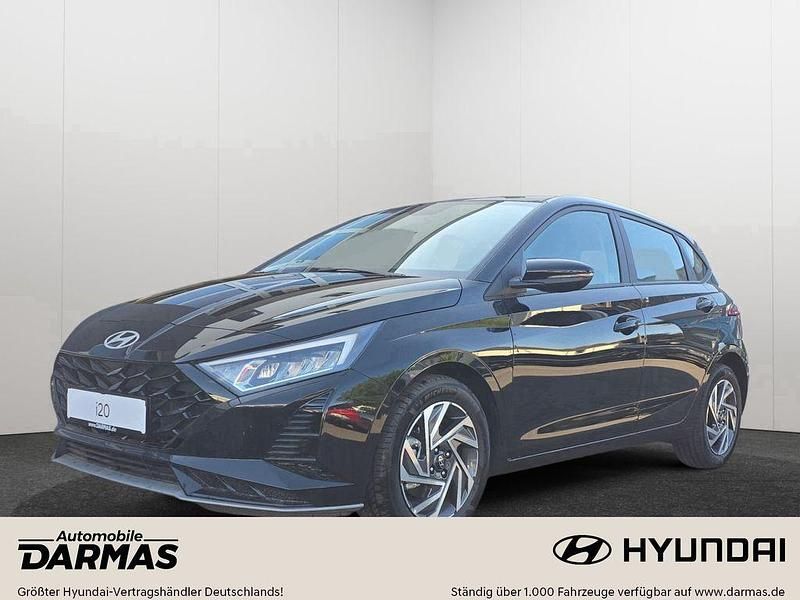 Weiß Neu 2024 Hyundai i20 Trend Limousine | 19.690 € (Guter Preis) - Bild 1/4