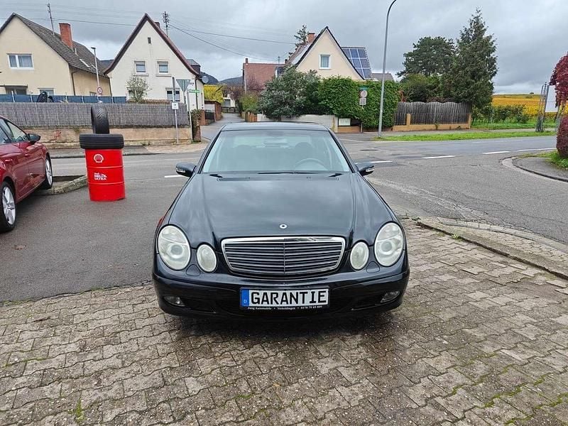 Gebraucht Mercedes E320 204 PS (150 kW) 2003 Schwarz Limousine