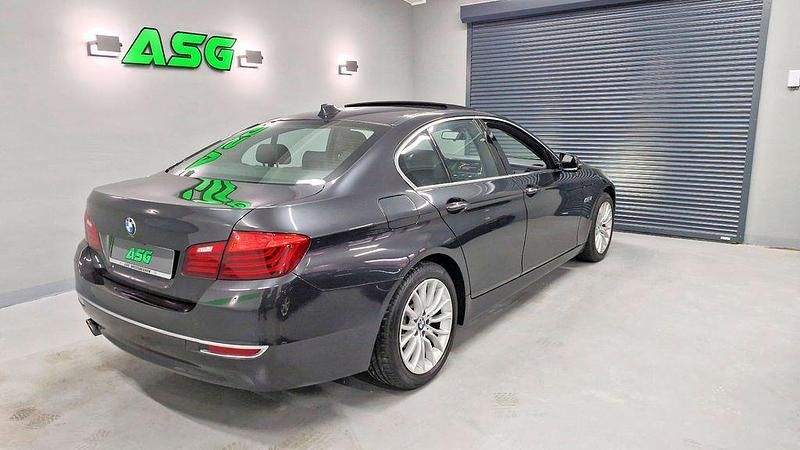 Gebraucht BMW 520 Luxury Line 190 PS (139 kW) 2016 Grau Limousine