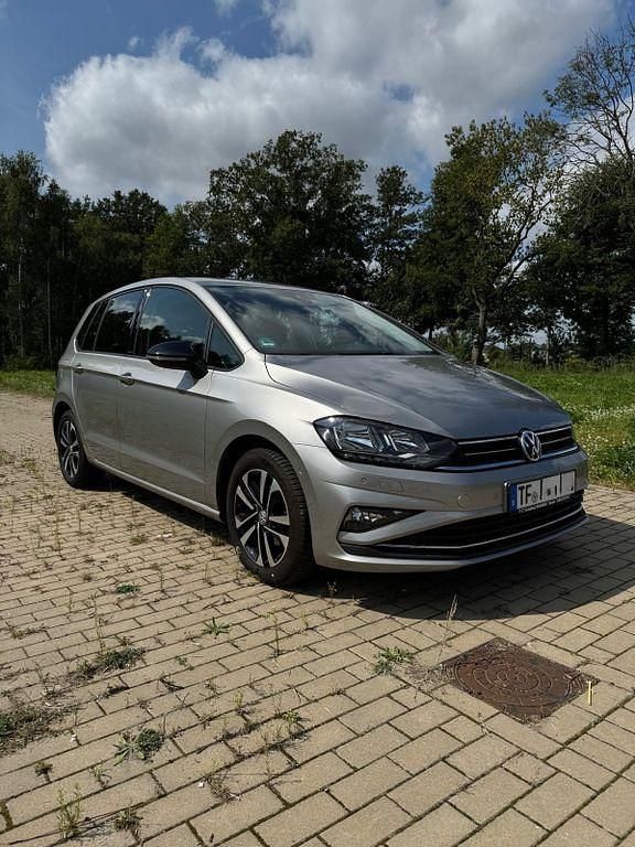 Gebraucht 2019 VW Golf Sportsvan IQ Drive Van / Kleinbus | 14.745 € (Guter Preis) - Bild 1/4